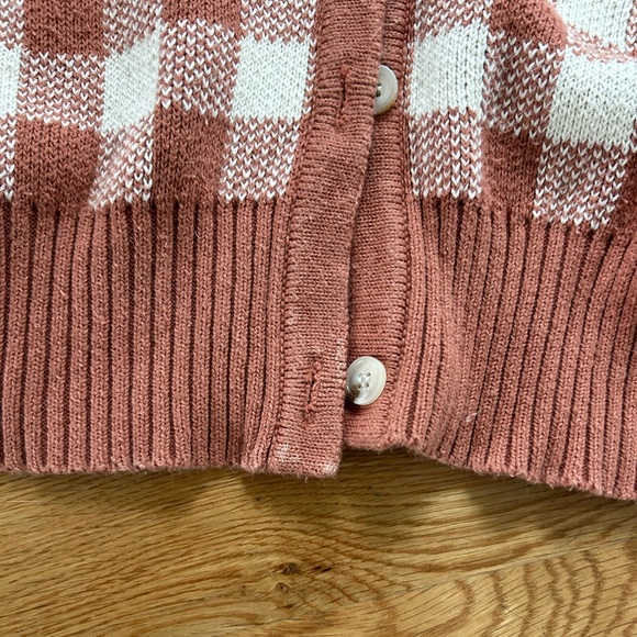 Glamorous Cropped Cardigan - Picture 2 of 4